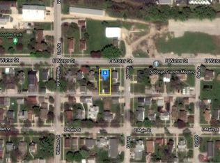 507 E Water St, Decorah, IA 52101