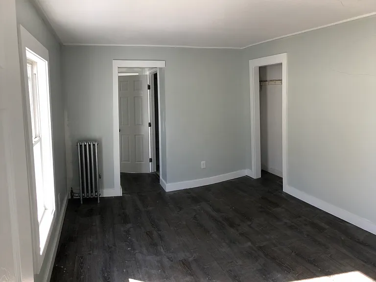 237 Locust St — Photo 1