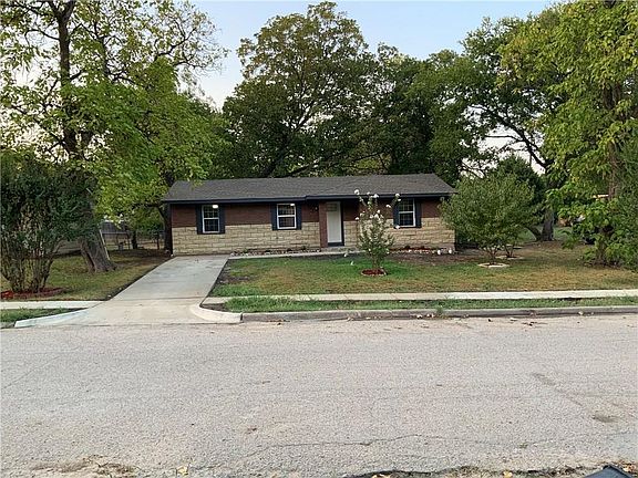 3rd image of 1705 Orchid Ave