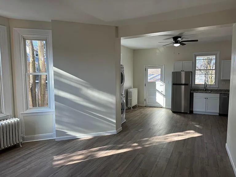 132 Highland Ave #1 — Photo 6
