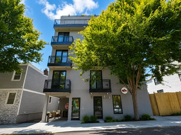 430 Saint Marks Pl #3B, Staten Island, NY 10301