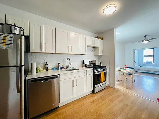 Rented by Level Group | media 16