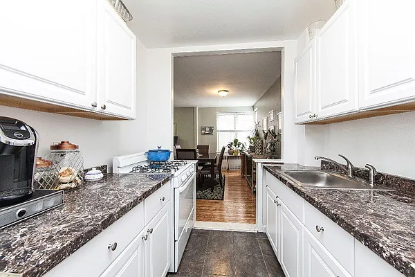 Sold by REMAX Elite | media 4