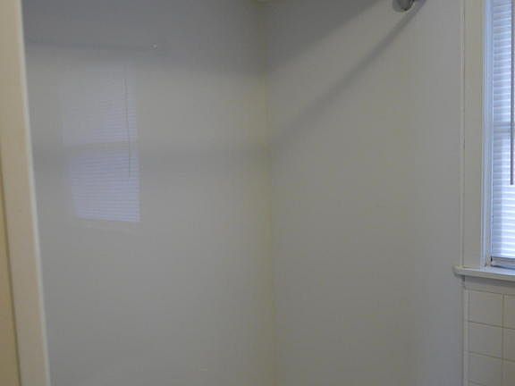 4th image of 412 E Van Hoesen Blvd