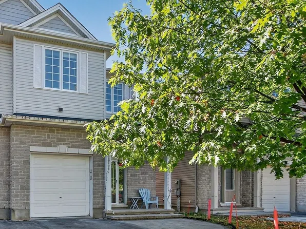 272 Broxburn Cres, Ottawa, ON K2J 0N8