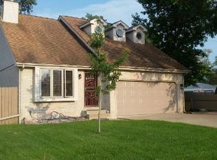 7143 S Octavia Ave, Bridgeview, IL 60455
