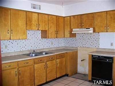 2nd image of 745 W Calle Medina S