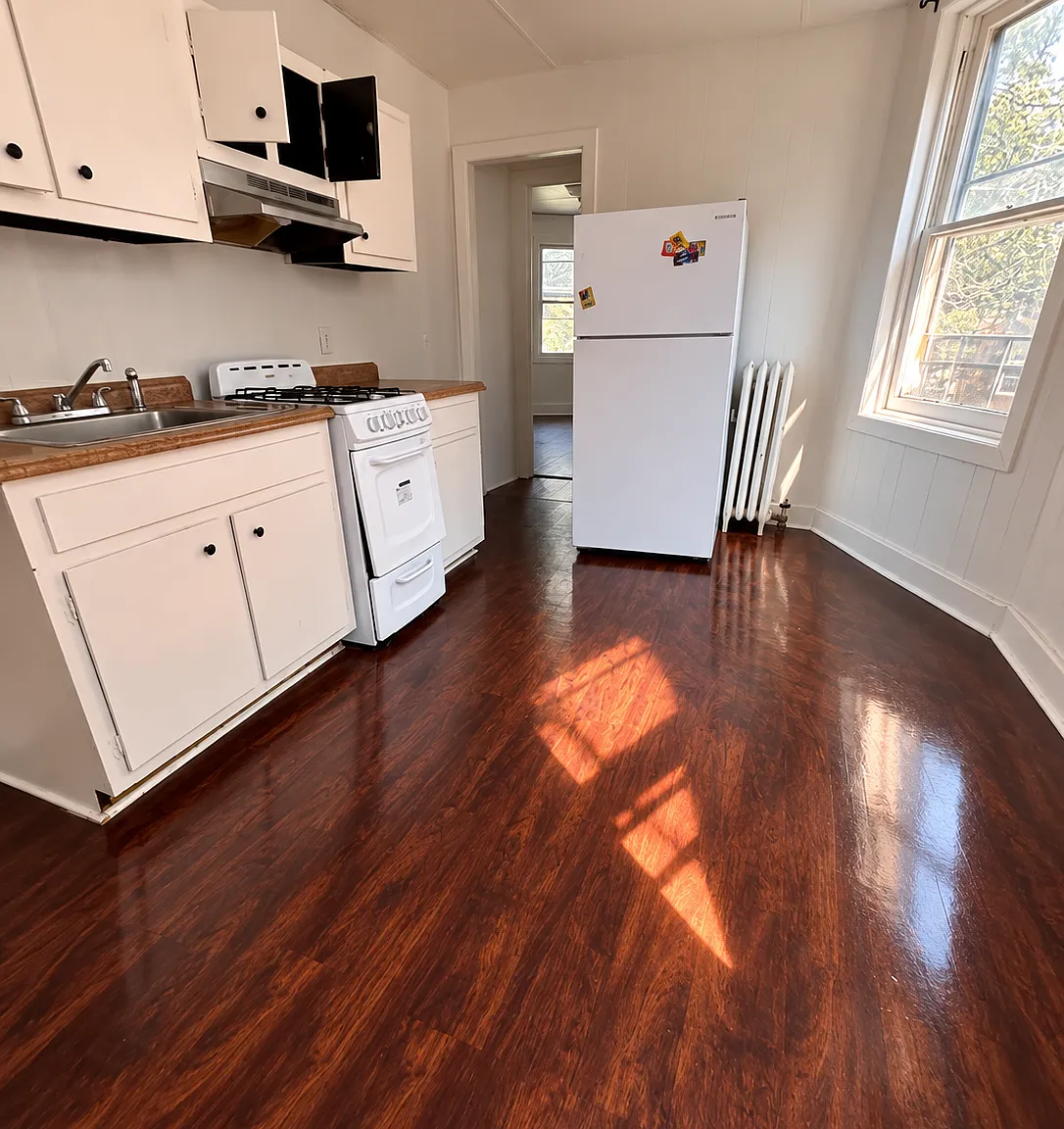 1 bed, $1,100 — Photo 3
