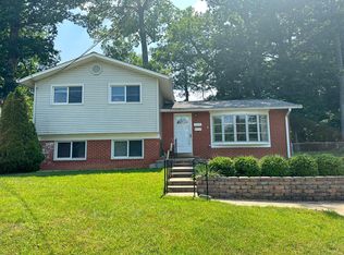 7605 Mayfield Ct, Annandale, VA 22003