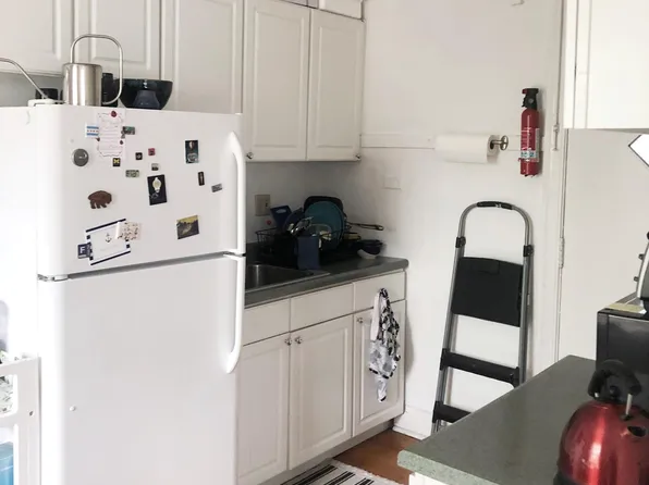 2151 N Fremont St APT 2N, Chicago, IL 60614