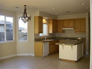 4th image of 9764 Swan Lake Dr