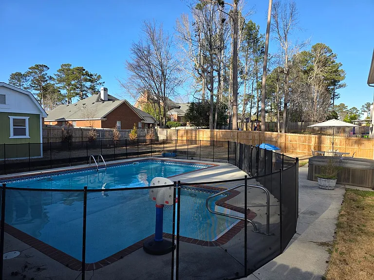 1318 Maple Leaf Ct — Photo 21
