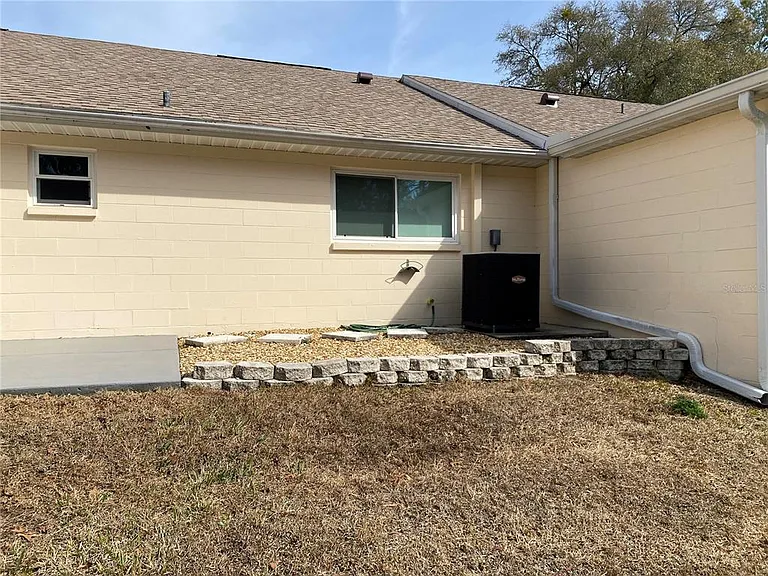 8666 SW 92nd Ln #C — Photo 25