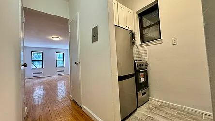 Rented by HOLTON REAL ESTATE INC.