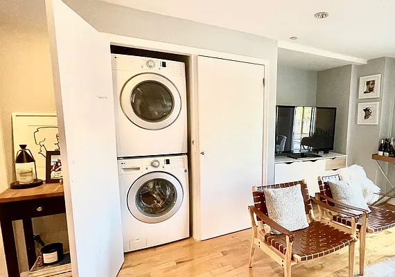 Rented by Home Ambassadors | media 12