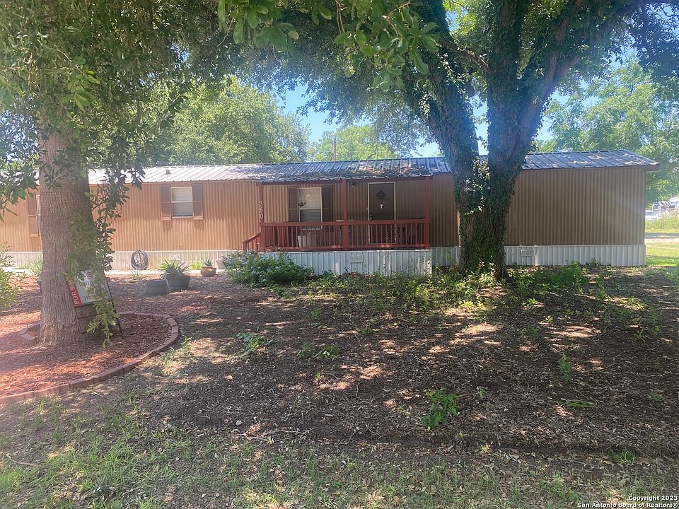 1st image of 350 Pecan Dr NE