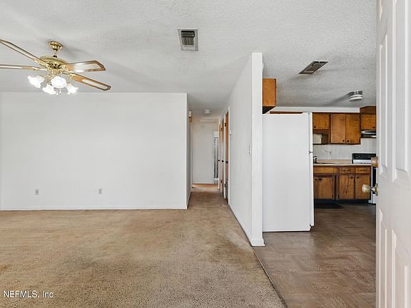 5th image of 10978 WITCHAVEN Street
