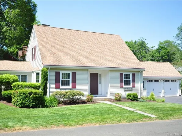 6 Hedwig Court, West Hartford, CT 06107