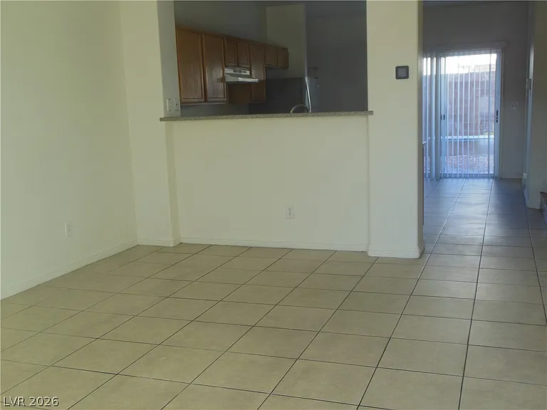 7571 Redwood Point St — Photo 3