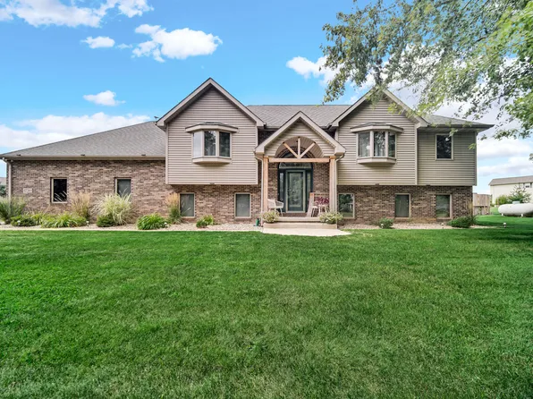 1750 W 174th Pl, Lowell, IN 46356