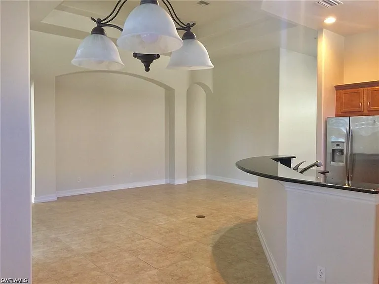 6473 Caldecott Dr — Photo 4