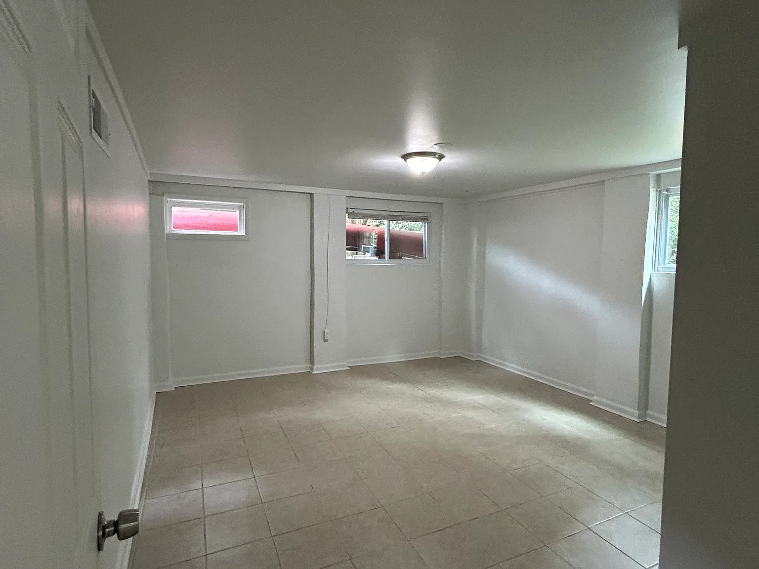 2 bed, $1,400 — Photo 4