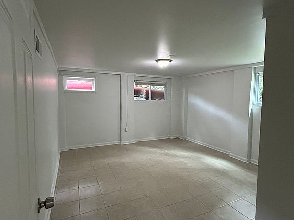 4th image of 553 Woodland Hills Dr