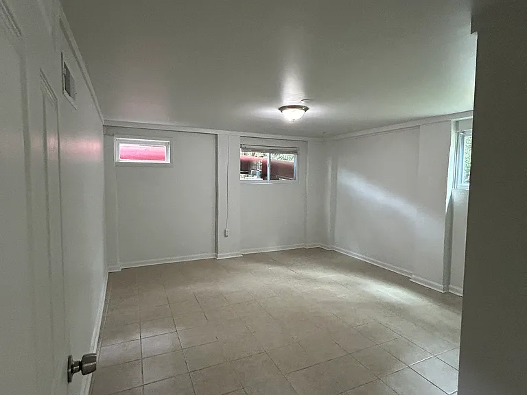 553 Woodland Hills Dr — Photo 4
