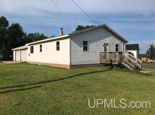 15 Wisconsin Ave, Gile, WI 54525