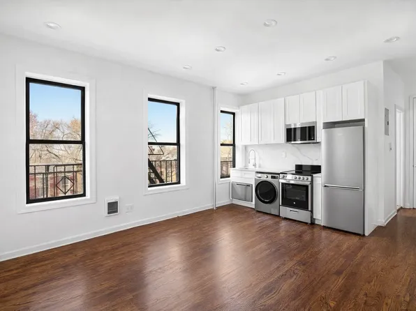 471 7th Avenue image 1 of 4