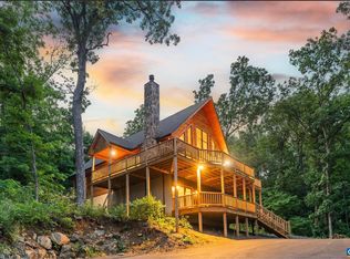304 Chestnut Pl, Roseland, VA 22967