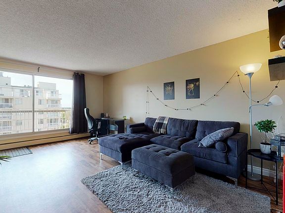 4th image of 10150 117th St NW #1006