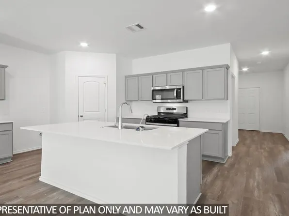 16410 Pinebrook Leaf Ln, Magnolia, TX 77355