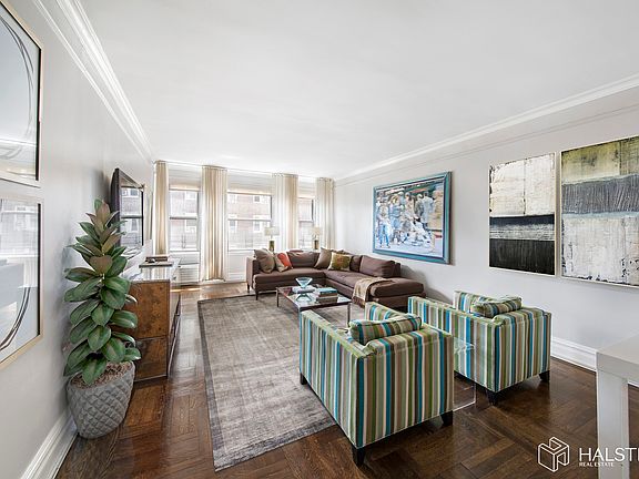 2nd image of 161 W 75th St APT 9D