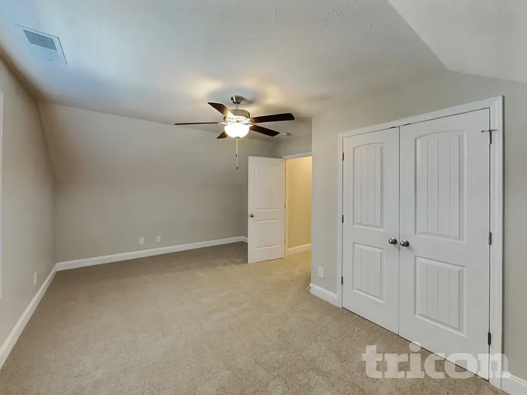 189 Bonnell Dr — Photo 12