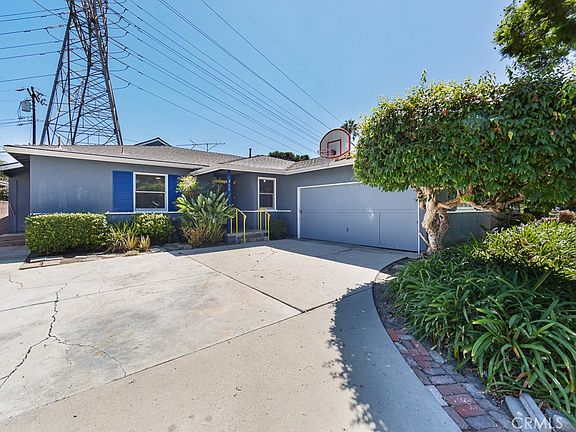 2nd image of 868 Stevely Ave