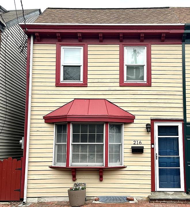 1st image of 216 E 2nd St