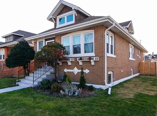 6856 30th St, Berwyn, IL 60402