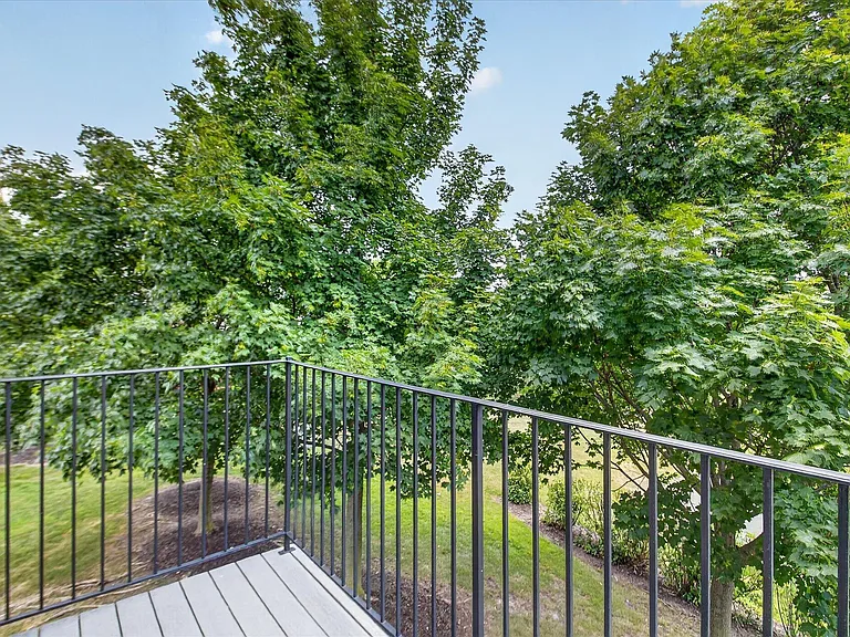 379 Cherry Orchard Rd — Photo 38