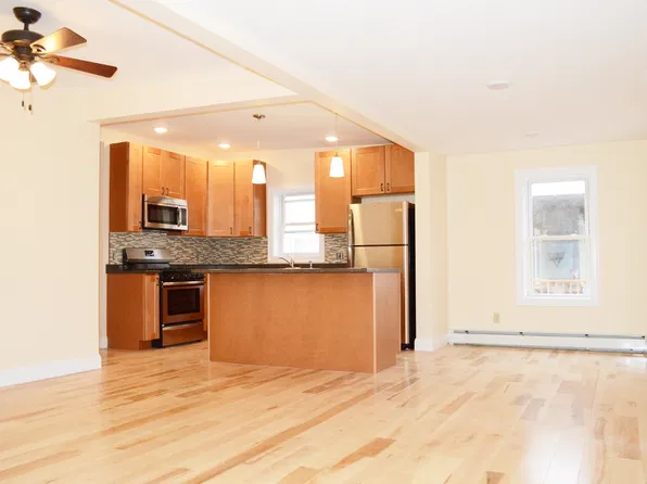 86 Pitkin St, 86 Pitkin St #2, Burlington, VT 05401
