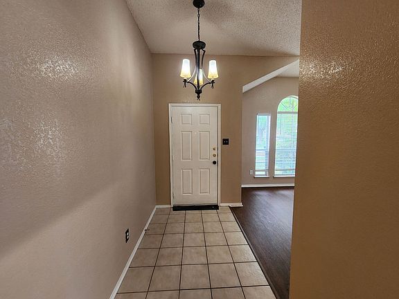 2nd image of 4821 Eagle Trace Dr
