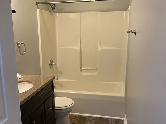 4th image of 149 Springhill Dr