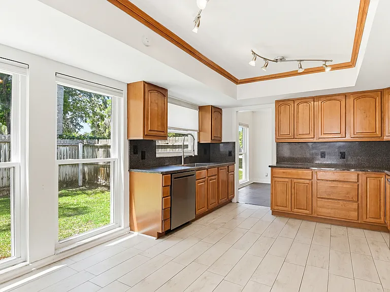 6 Baywood Dr — Photo 33