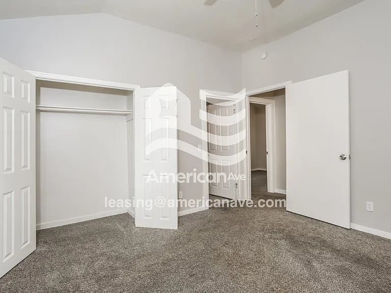 92493_008_main_bedroom_12823432.jpg