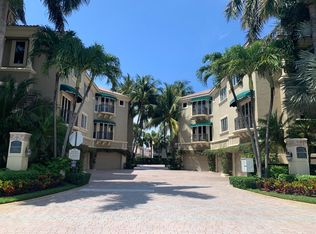 921 Osceola Dr APT 8, Boca Raton, FL 33432