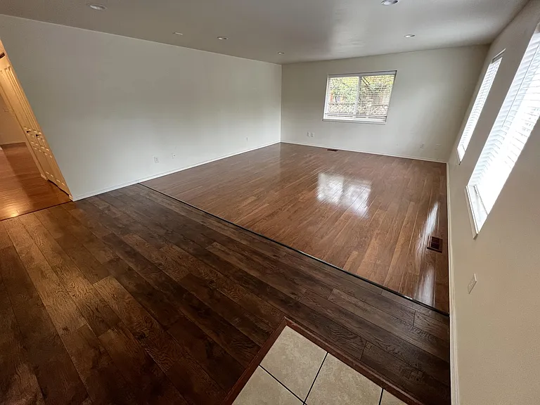 103 E Grand St — Photo 3