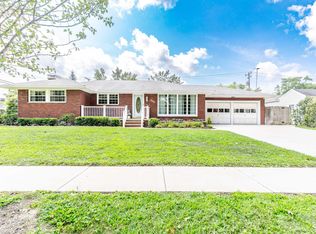 330 Oakwood St, Monroe, MI 48162