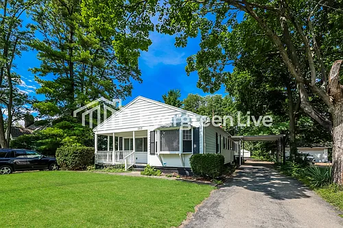 303 Meyer Ave Photo 1