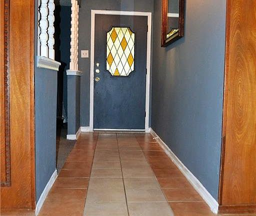 2nd image of 202 Linda Ln