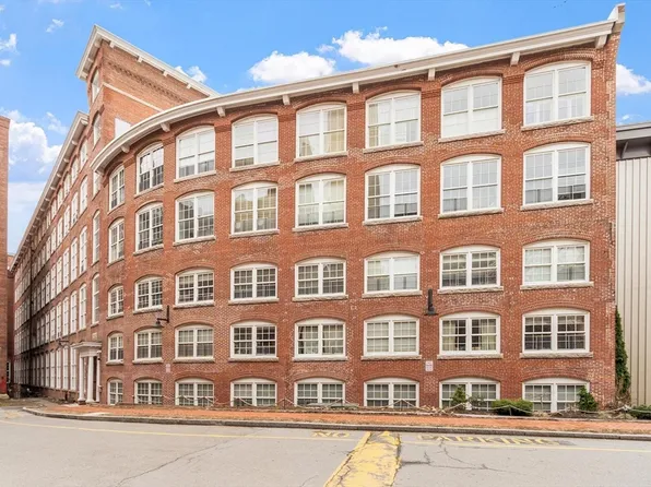 256-256 Market St #C, Lowell, MA 01852